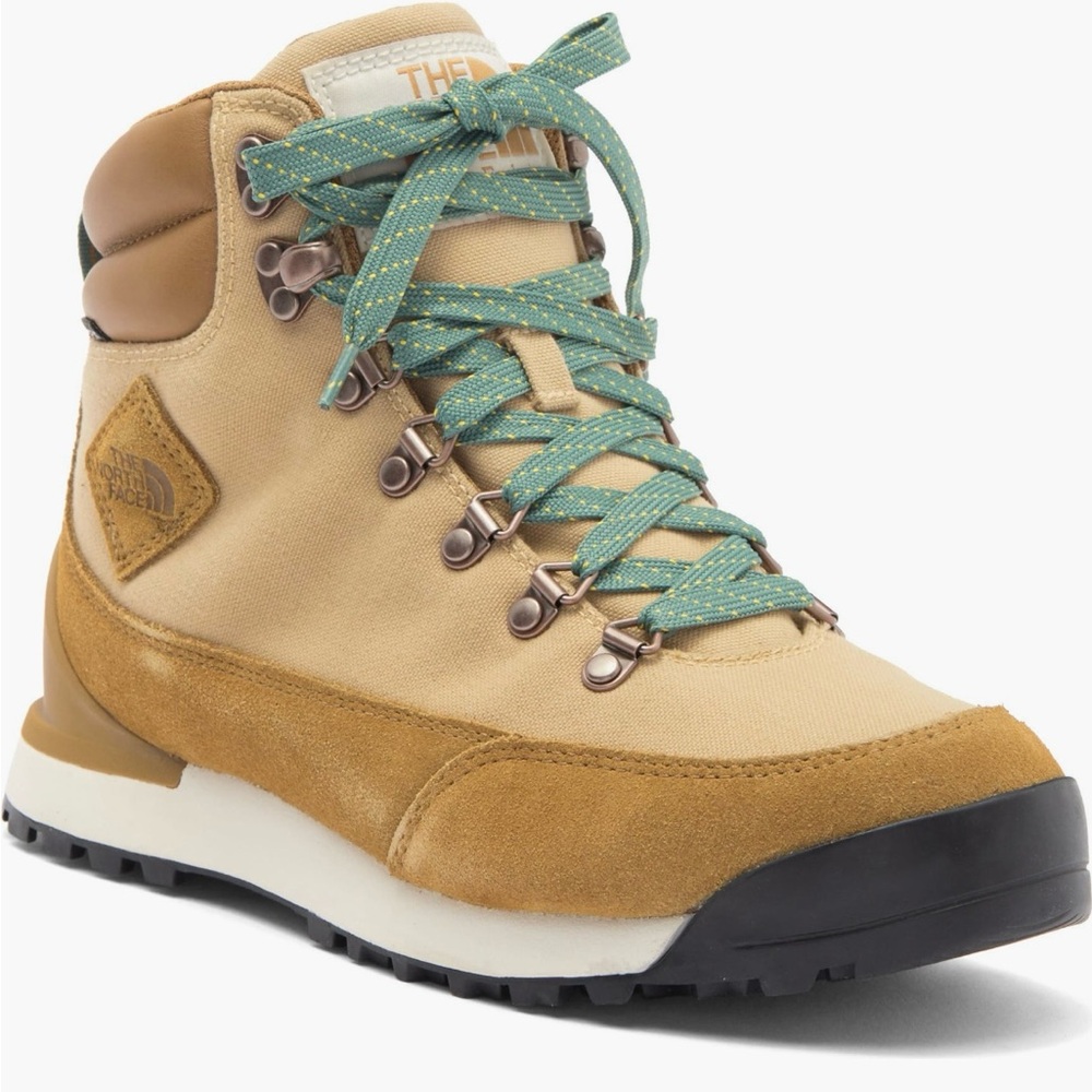 The North Face Women's Back to Berkeley IV Waterproof Canvas Hiking Boot NEW
